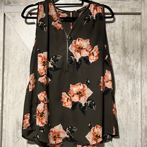 Eclipse tank - Picture 1 of 3